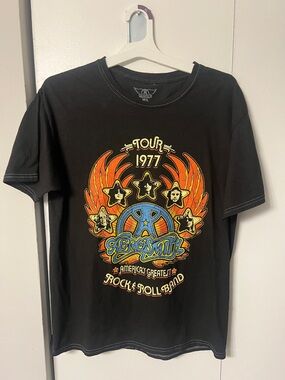 Aerosmith 1977 Tour Graphic Tee - Black